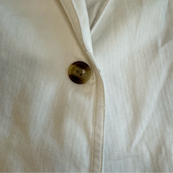 White AE blazer - Picture 3 of 5